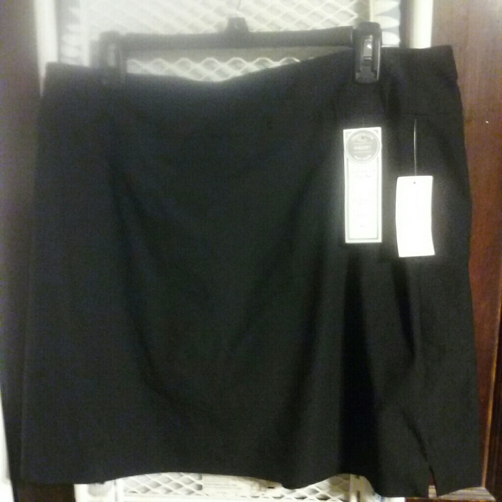 Charter Club black skort size 14